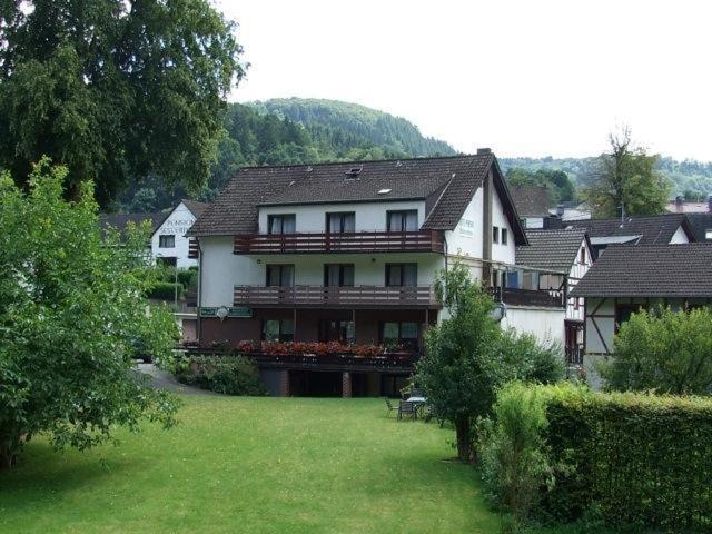 Bed&Breakfast Eifelpension Brueckenschenke Fuchshofen Екстер'єр фото